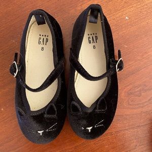 Gap kitty girls toddler shoe size 8